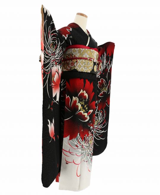 黒赤クールな牡丹柄の振袖フルセット(ガード加工) - 浴衣/水着